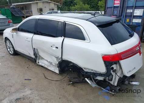 2010 Lincoln Mkt Ecoboost z USA, uszkodzony, nr VIN 2LMHJ5AT3ABJ20610